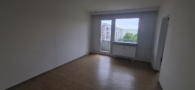 Wohnzimmer - 2 Raum Wohnung mit Loggia