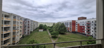 2 Raum Wohnung mit Loggia - Balkonaussicht (14003)