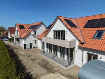 Neubau in traumhafter Lage in Mühl Rosin - Titelbild (12697)