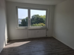 Schlafzimmer - Familienfreundliche 3-Raum-Wohnung mit Balkon