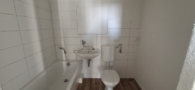 Badezimmer - Familienfreundliche 4-Raum-Wohnung in der Parchimer Weststadt